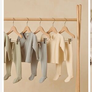 Quincy Mae Classic Kimono Set in Natural and Fern (Set of 2) 0-3M